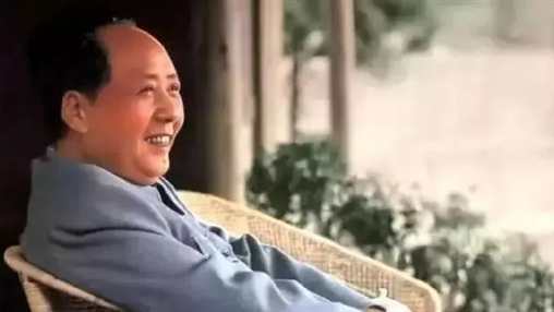 紀念毛澤東同志誕辰126周年！致敬一代偉人！