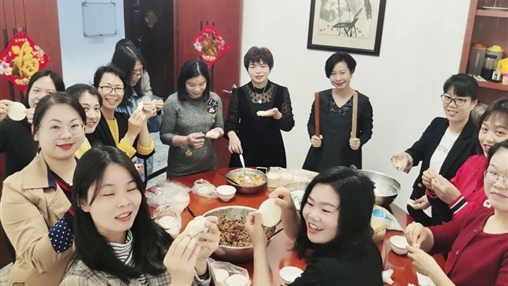 共享歡樂 | 百裕集團(tuán)營(yíng)銷中心喜樂鬧元宵、暖心慶生日